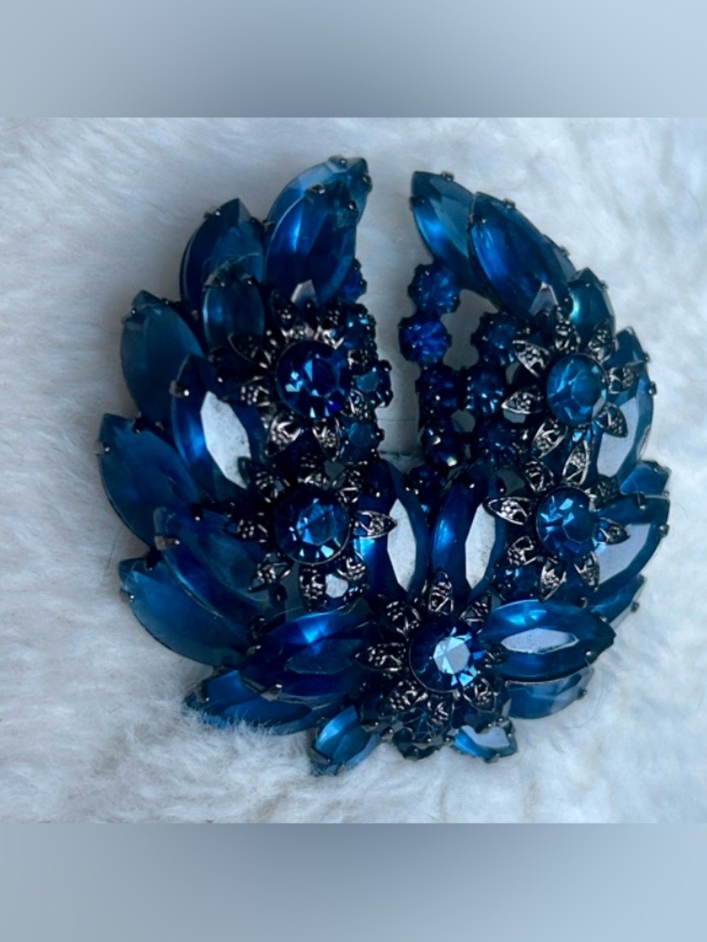 DO NOT BUY HOLD FOR SUNNYBEAR  DeLizza & Elster (Juliana) Cobalt Blue Crystal - Picture 6 of 15
